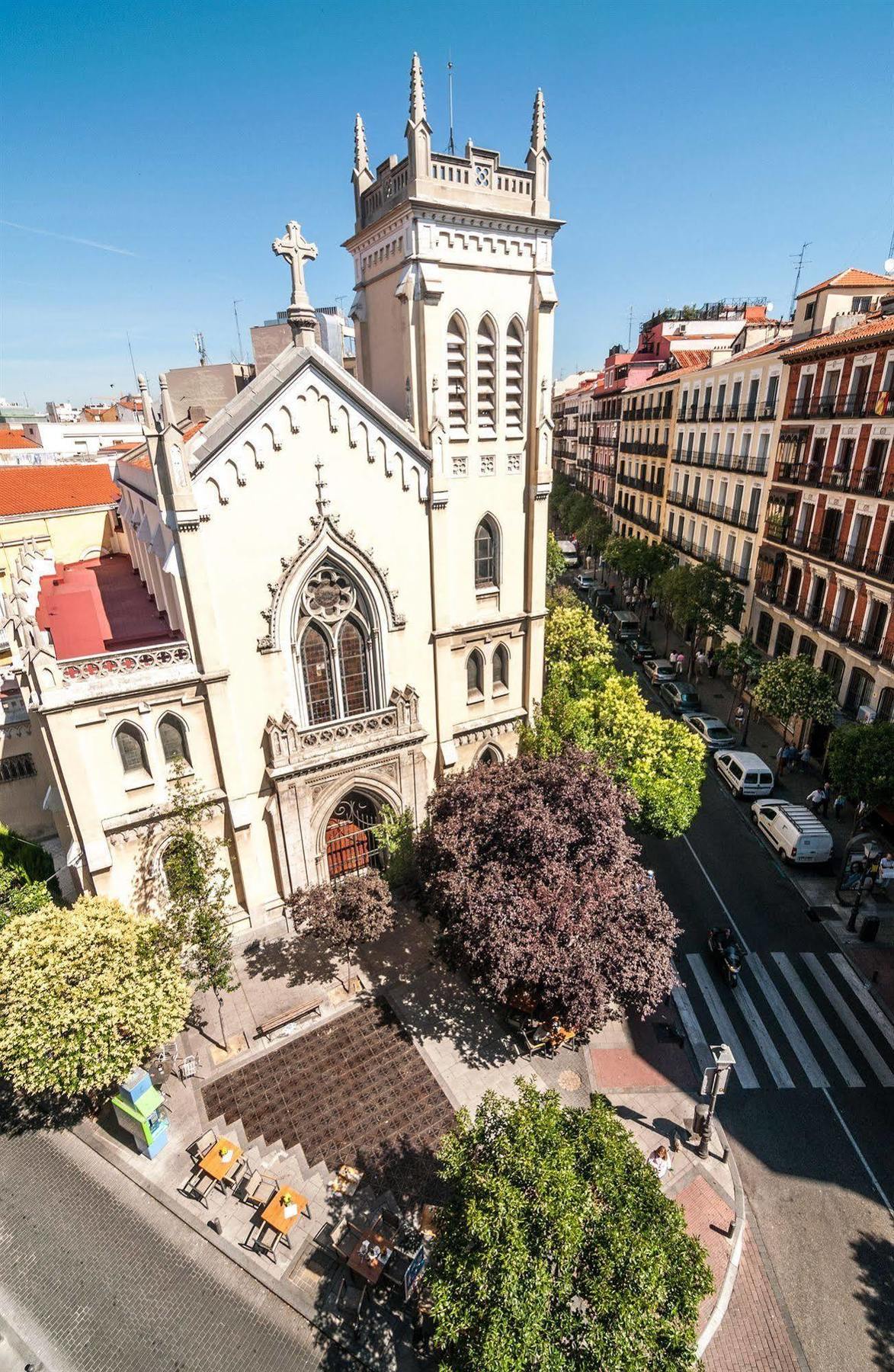 Hostal Gallardo Мадрид Экстерьер фото